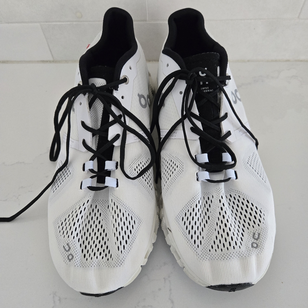 On Cloud X Athletic Running Shoe Men's Size 11 White Black - Picture 3 of 10